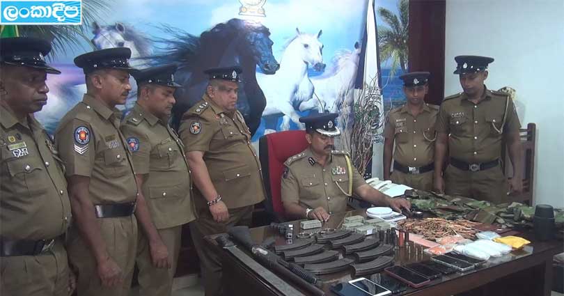 ගිනි අවි උණ්ඩ සමඟ 10 දෙනෙක් ගම්පහින් මාට්ටු