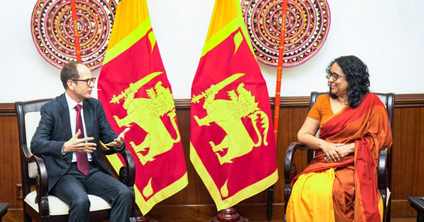 අගමැතිනිය- ඉන්දීය මහ කොමසාරිස් හමුවක්
