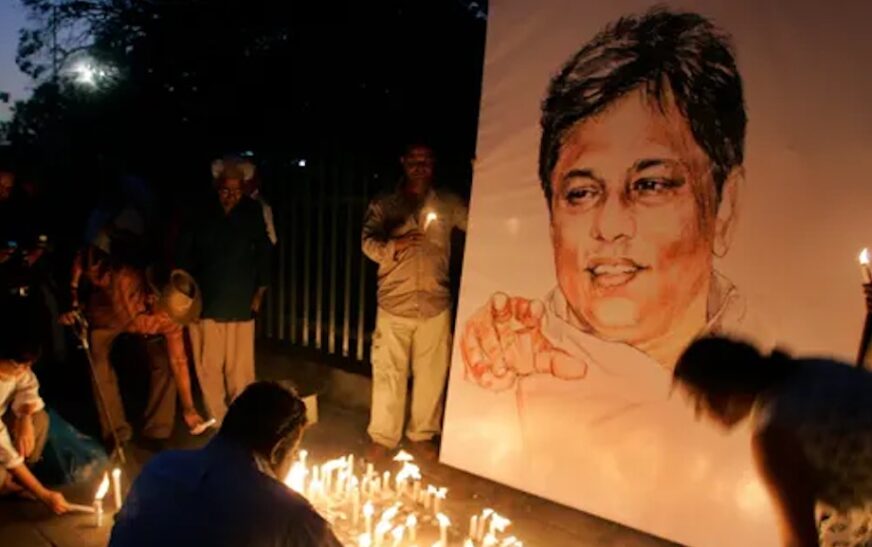 ලසන්ත වික්‍රමතුංග ඝාතනයට වසර 17යි; යුක්තිය තවමත් දේශපාලන පොරොන්දුවක් පමණයි