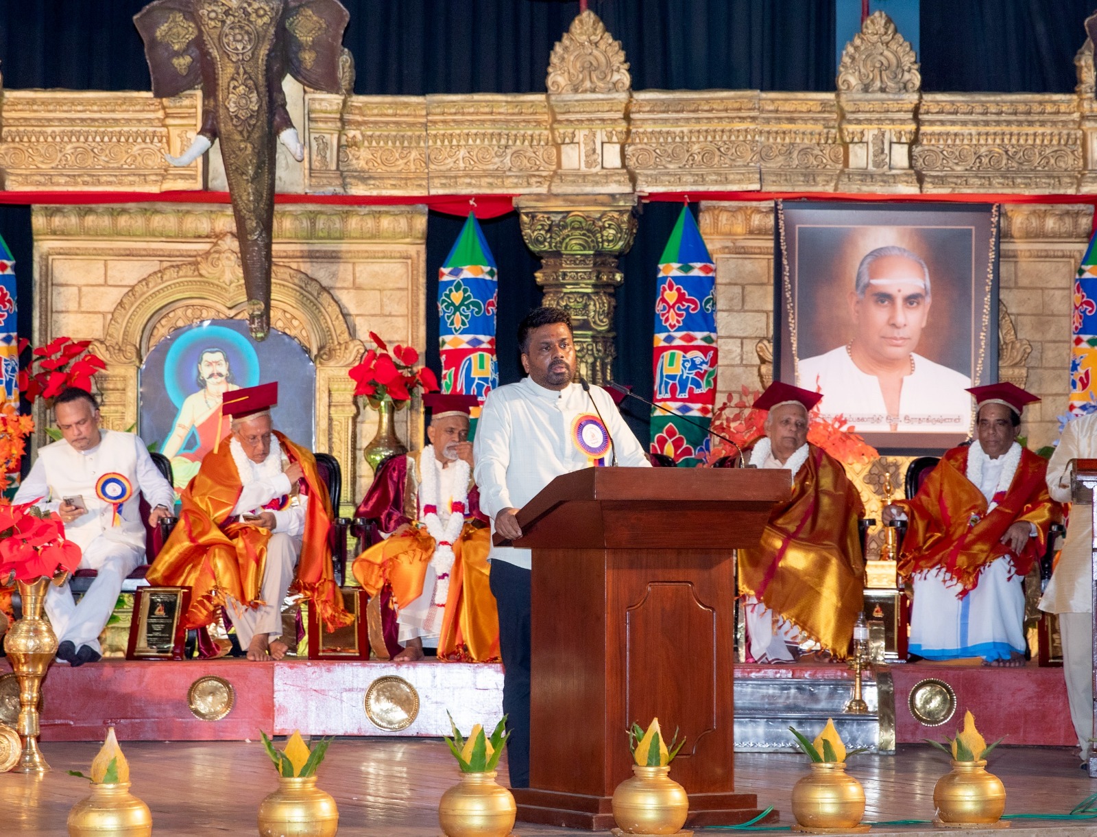 “අපට ඕනෑ සහෝදරත්වයෙන් ජීවත්වන රටක්” ජාතික සමගිය වෙනුවෙන් තැබූ පියවර කිසිසේත් ආපසු හරවන්නේ නැති බව ජනාධිපති කියයි