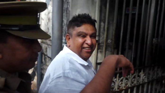 චාමර සම්පත්ගේ මන්ත්‍රී ධුරය අහෝසි කිරීමේ කුමන්ත්‍රණයක්ද?