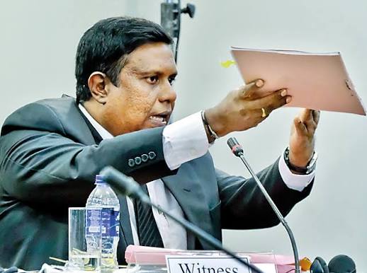 ‘යුද පදක්කම් ‘ලෝහ කැබලි’ තමයි !
