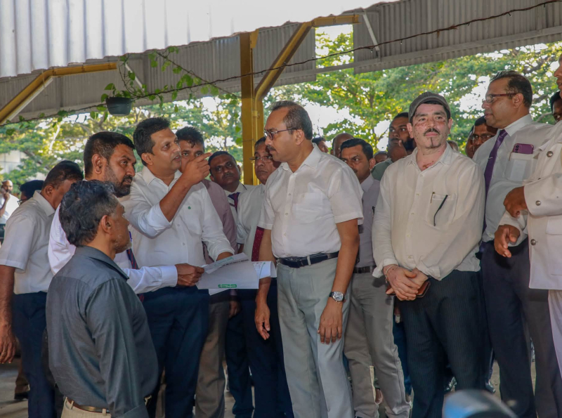 දිවයිනේ දුම්රිය ස්ථාන 100ක් නවීකරණය කිරීමේ පියවරක් ලෙස හිඟුරක්ගොඩ දුම්රිය ස්ථානයේ වැඩ කටයුතු ඇරඹෙයි !